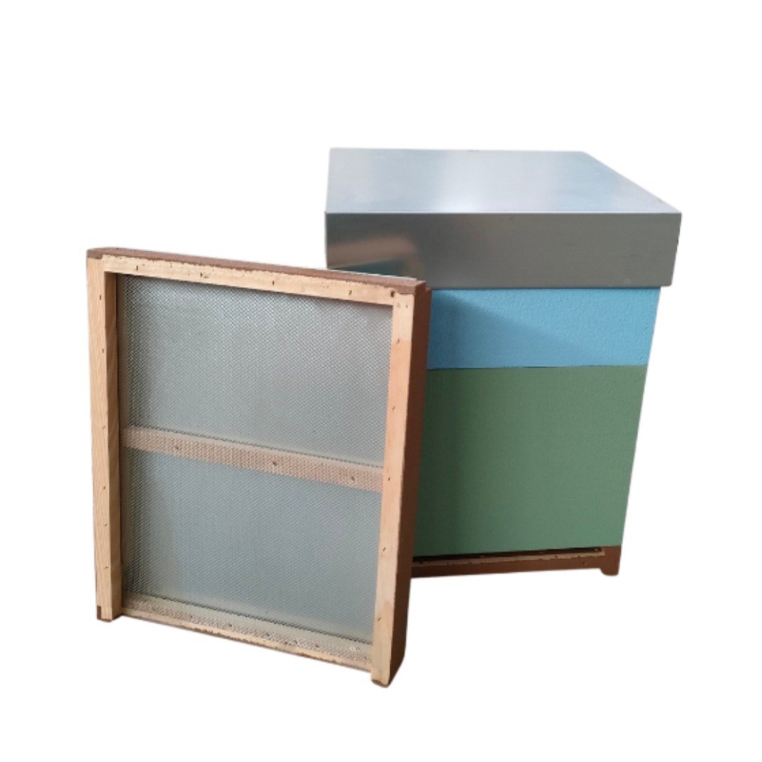 Colmeia Lusitana com Estrado Sanitário